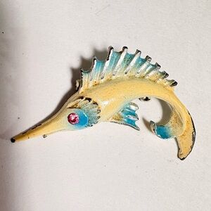 Mamselle vintage Oceanic Seahorse Brooch in Cream and Blue